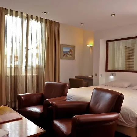 酒店 比利牛斯酒店 4*